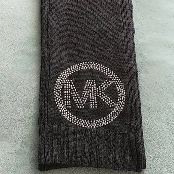 Michael Kors Scarf - Picture 2 of 5